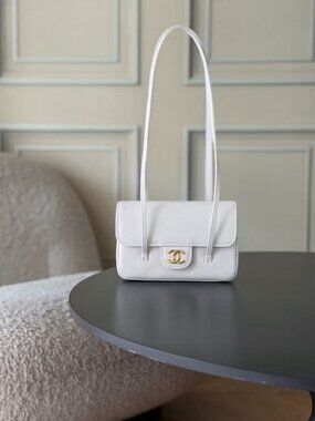 Classic CHANEL Bag: A Stylish and Versatile Choice for Elegance
